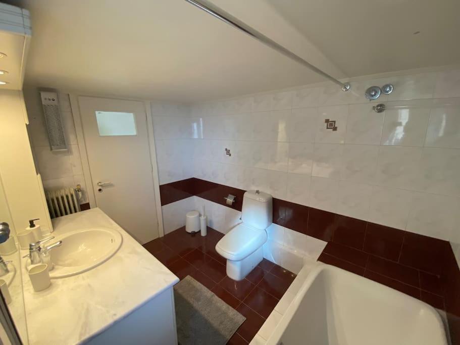 2-Bedroom Apartment In Athina Athens Exterior photo
